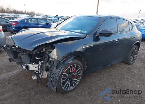 2024 Maserati Grecale Modena z USA, uszkodzony, nr VIN ZN6PMDBA8R7456119